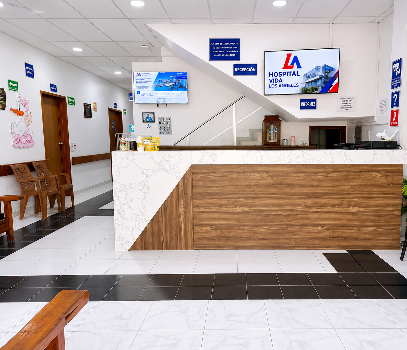 4.- Área de admisión del hospital